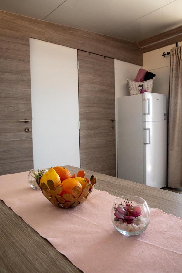 Mobile Home Whit Sea View Lavojesa Drage Exteriér fotografie